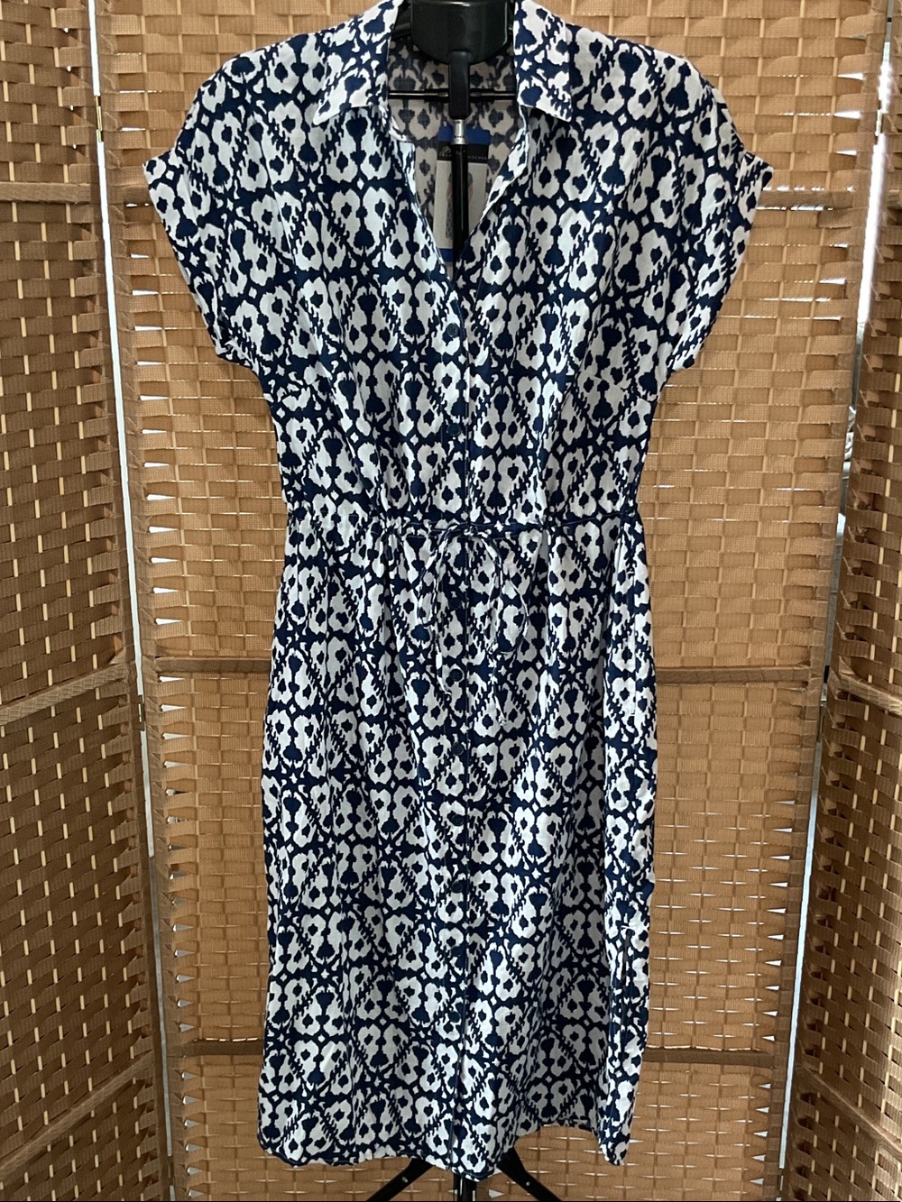Jewel Badgley Mischka Navy and White Midi Shirt Dress